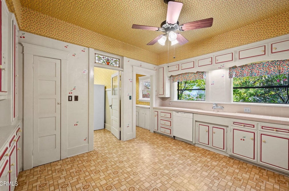 1801 Wayne Ave, South Pasadena CA  91030-4936 exterior