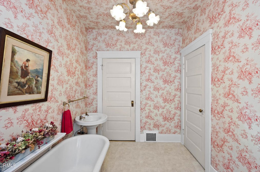 1801 Wayne Ave, South Pasadena CA  91030-4936 exterior