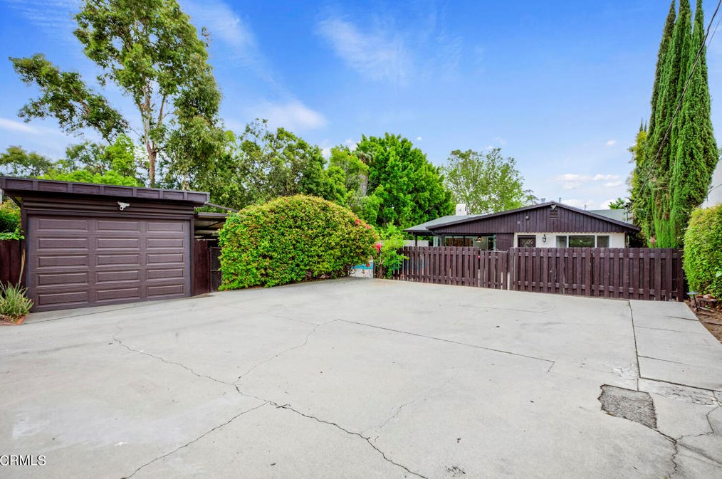 3965 California Blvd, Pasadena CA  91107-5737 exterior