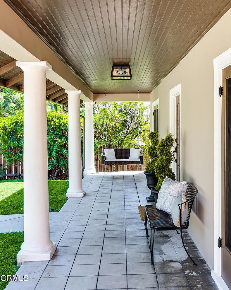 977 Hill Ave, Pasadena CA  91104-3043 exterior