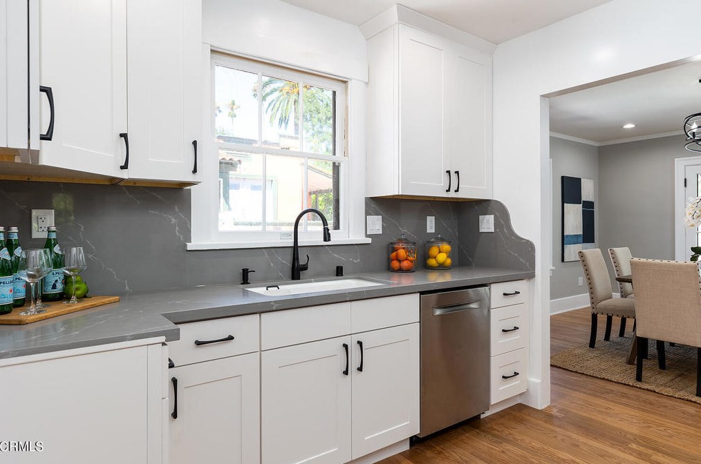 977 Hill Ave, Pasadena CA  91104-3043 exterior