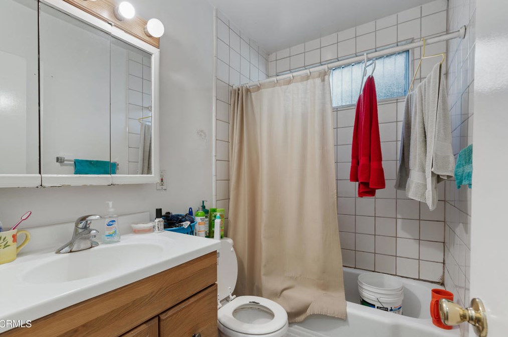 418 Chester Ave, Pasadena CA 91106-4913 exterior