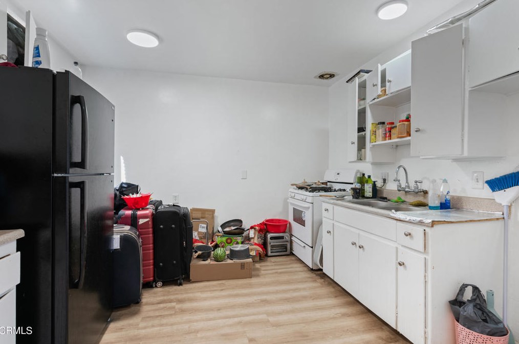 418 Chester Ave, Pasadena CA 91106-4913 exterior