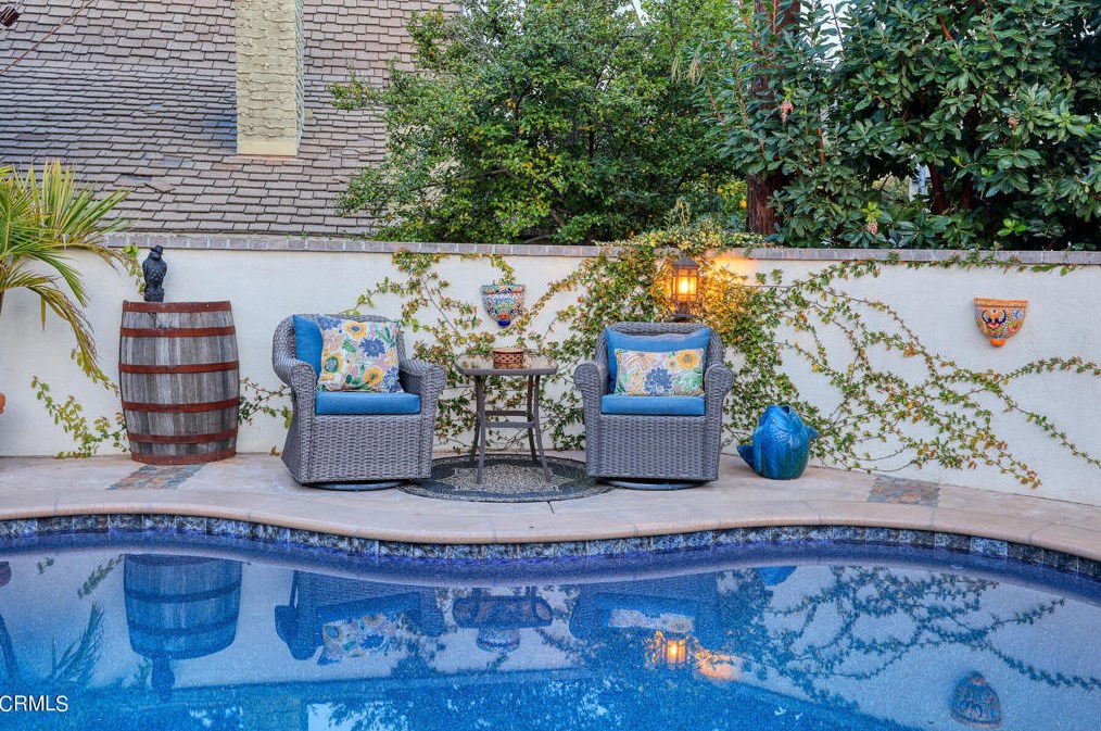 1400 Moncado Dr, Glendale CA  91207-1248 exterior