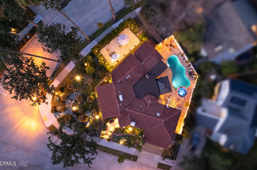 1400 Moncado Dr, Glendale CA  91207-1248 exterior