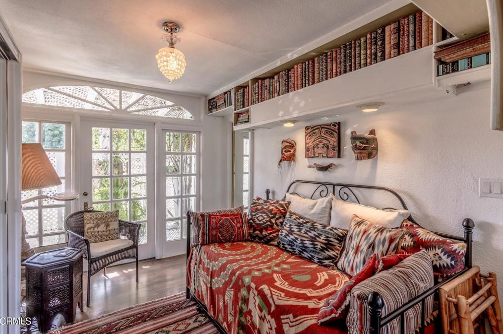 646 Crane Blvd, Los Angeles CA  90065-4016 exterior