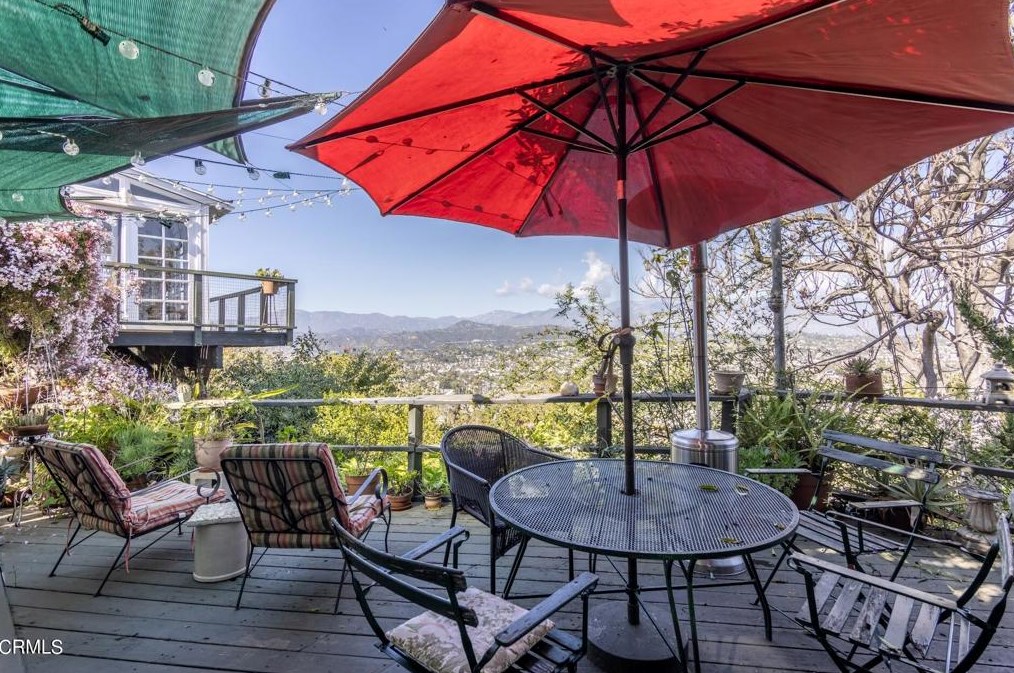 646 Crane Blvd, Los Angeles CA  90065-4016 exterior