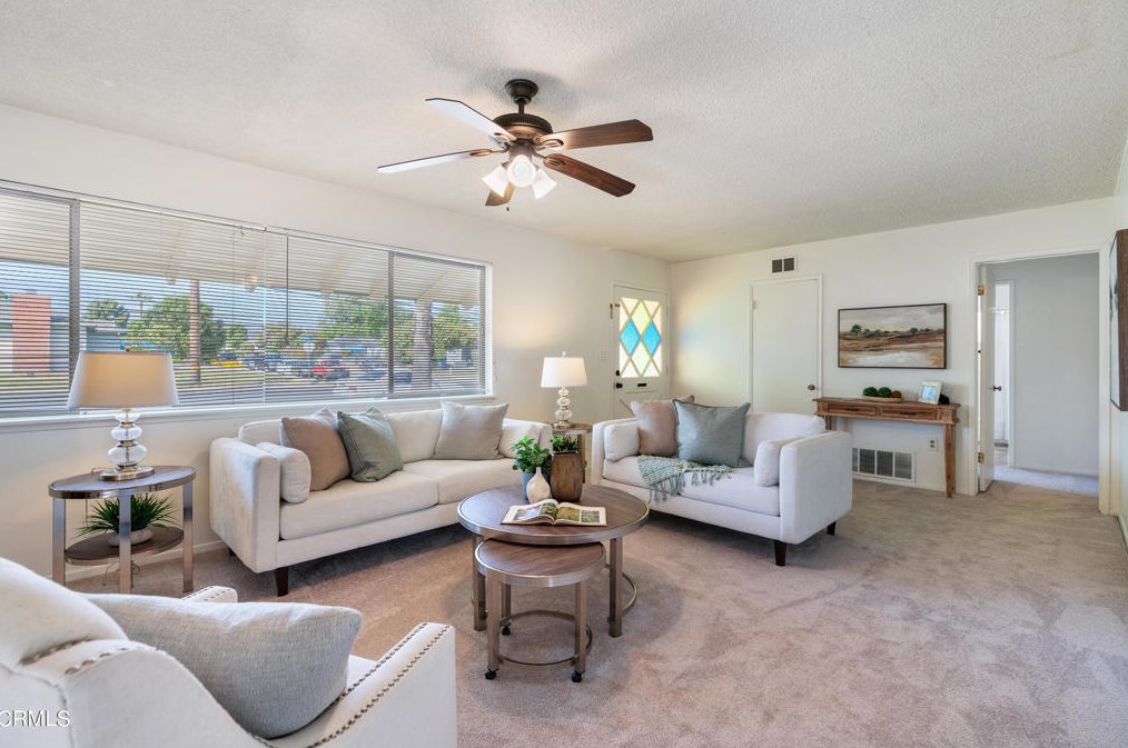 370 La Verne Ave, Pomona CA  91767-2335 exterior