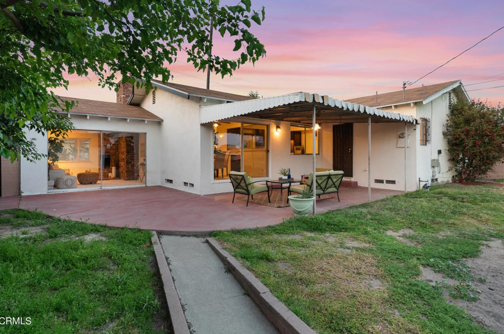 370 Ln Verne Ave, Pomona CA  91767-2809 exterior