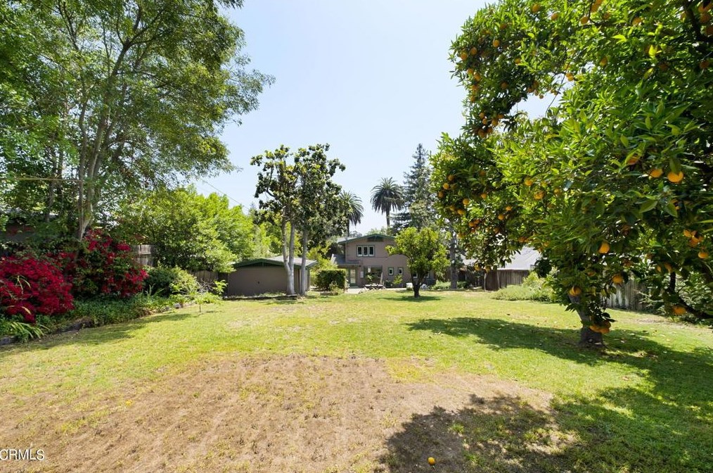 1125 Mariposa St, Altadena CA  91001-2021 exterior