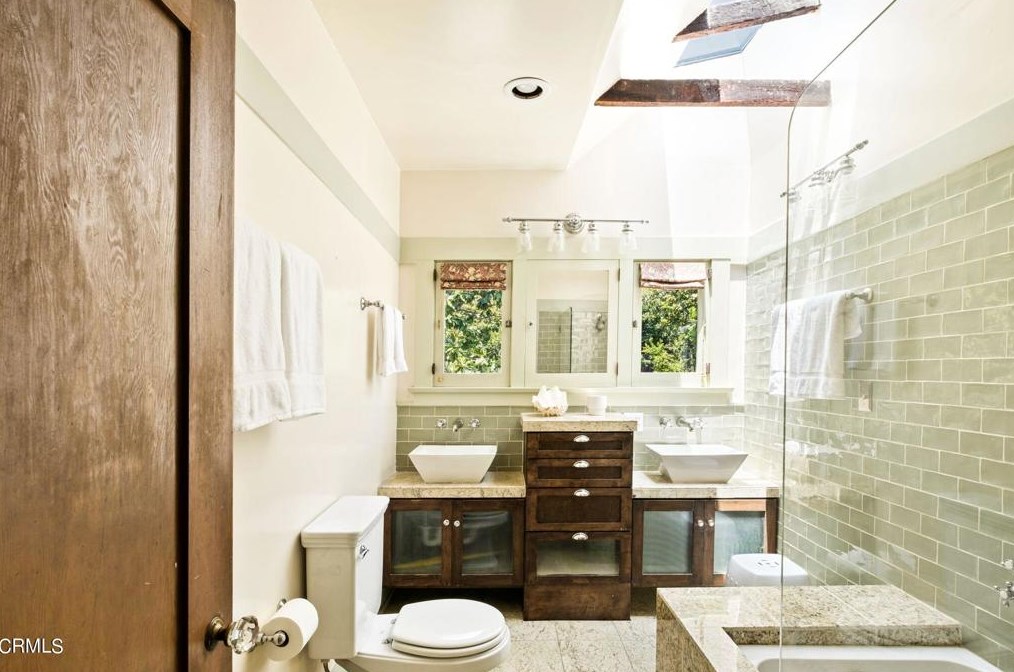 1125 Mariposa St, Altadena CA  91001-2021 exterior