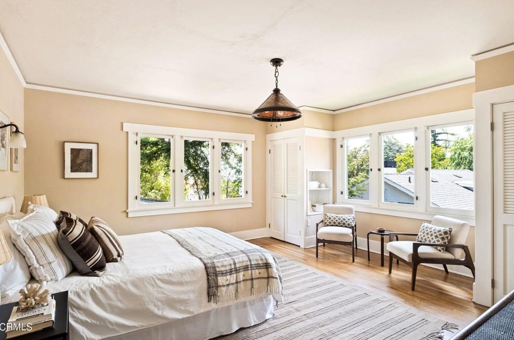 1125 Mariposa St, Altadena CA  91001-2021 exterior