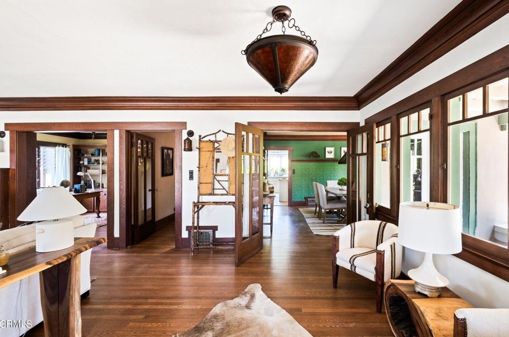 1125 Mariposa St, Altadena CA  91001-2021 exterior