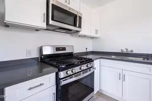 924 N Kingsley Dr, Los Angeles, CA 90029 - Photo 13