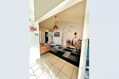 11440 Strathern Street, North Hollywood, CA 91605 - Photo 17