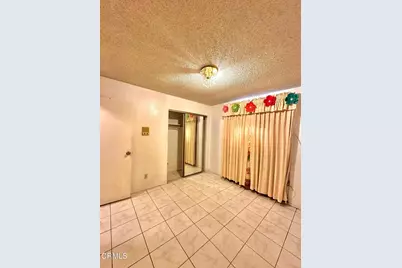 11440 Strathern Street, North Hollywood, CA 91605 - Photo 15