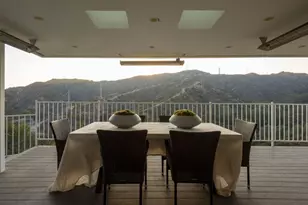 363 Patrician Way, Pasadena, CA 91105 - Photo 19