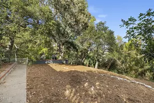 1556 Scenic Dr, Pasadena, CA 91103 - Photo 33