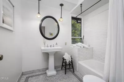 1556 Scenic Drive, Pasadena, CA 91103 - Photo 15