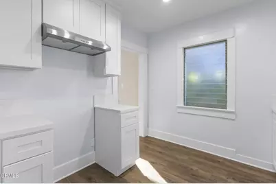 851 N Rampart Boulevard, Los Angeles, CA 90026 - Photo 11