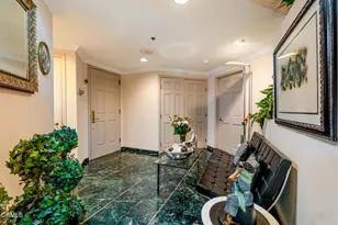 10724 Wilshire Blvd, Los Angeles, CA 90024 - Photo 11