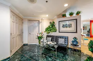 10724 Wilshire Blvd, Los Angeles, CA 90024 - Photo 11