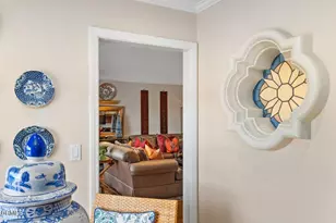 70 N Arroyo Blvd, Pasadena, CA 91105 - Photo 19