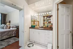 70 N Arroyo Blvd, Pasadena, CA 91105 - Photo 33