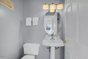 1300 Blue Hill Rd, Los Angeles, CA 90041 - Photo 11