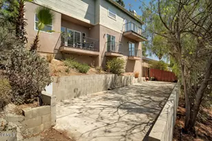 1300 Blue Hill Rd, Los Angeles, CA 90041 - Photo 41