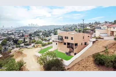 3874 W Point Drive, Los Angeles, CA 90065 - Photo 39
