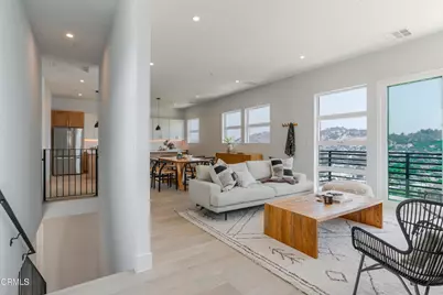 3874 W Point Drive, Los Angeles, CA 90065 - Photo 21