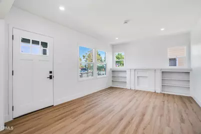 1210 W 70th Street, Los Angeles, CA 90044 - Photo 11