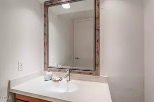 14923 Moorpark St, Sherman Oaks, CA 91403 - Photo 23