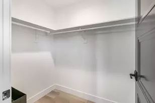 139 S Oak Knoll Ave, Pasadena, CA 91101 - Photo 19