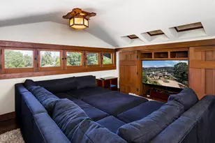 195 S Grand Ave, Pasadena, CA 91105 - Photo 25