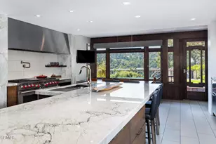 195 S Grand Ave, Pasadena, CA 91105 - Photo 13