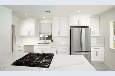 8939 Rhea Avenue, Northridge, CA 91324 - Photo 9