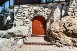 3740 Canyon Crest Rd, Altadena, CA 91001 - Photo 5
