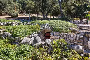 3740 Canyon Crest Rd, Altadena, CA 91001 - Photo 41