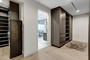 4423 Bergamo Dr, Encino, CA 91436 - Photo 33