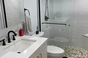 201 Ocean Ave, Santa Monica, CA 90402 - Photo 13