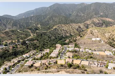 3903 Lilac Canyon Lane, Altadena, CA 91001 - Photo 11