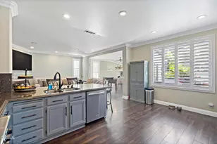 30411 Star Canyon Pl Pl, Castaic, CA 91384 - Photo 9