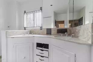 180 W State St, Pasadena, CA 91105 - Photo 43