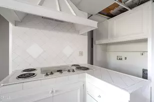 180 W State St, Pasadena, CA 91105 - Photo 19