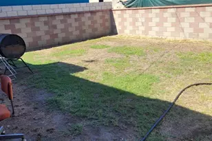 1239 E 124th St, Los Angeles, CA 90059 - Photo 5