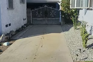 1239 E 124th St, Los Angeles, CA 90059 - Photo 3