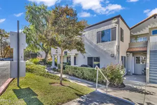 21334 Nandina Ln, Newhall, CA 91321 - Photo 3