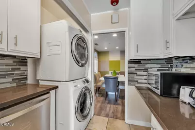 15743 Covello Street, Lake Balboa, CA 91406 - Photo 17